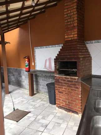 Imagem Casa Duplex Condomínio c/ 2 Quartos