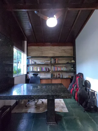 Imagem Permuta por Casa em Avaré/SP, Botucatu/SP ou Litoral/SP - Chacará em Terreno de 1.090 m² com 400 m² Construídos, Lazer Completo e Estrutura Impecável