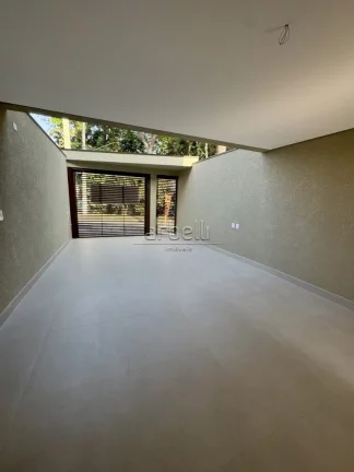 Imagem Sobrado com 220 M², com 4 dormitórios suítes, sala, lavabo, cozinha, área de serviços, churrasq...