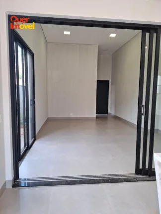 Imagem Casa em Condomínio de Luxo na Vila do Golf em Ribeirão Preto-SP: 4 Quartos, 2 Suítes, 2 Salas, 4 Banheiros, 200m².