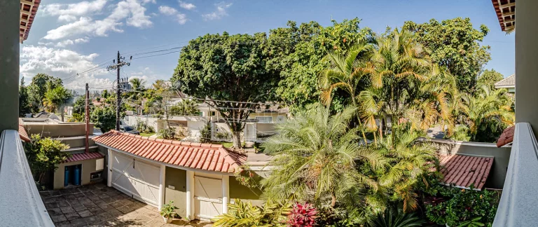 Imagem CASA com 5 DORMITÓRIOS à VENDA - 600m² de terreno - Condomínio MARAMAR