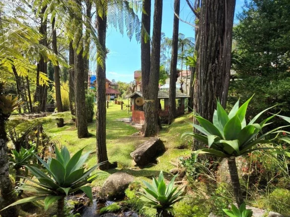 Imagem Casa em Condomínio para Venda em Teresópolis / RJ no bairro Granja Guarani