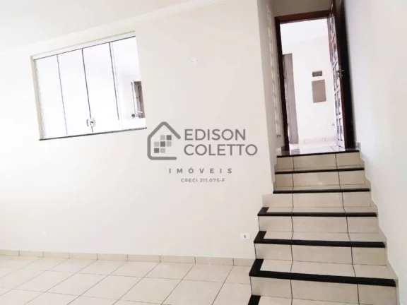 Imagem Casa reformada a venda em Piracicaba com excelente localização, no bairro Castelinho