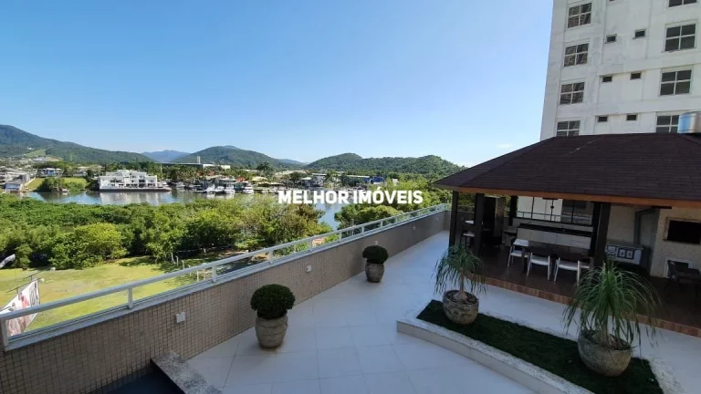 Imagem Apartamento mobiliado e equipado com 3 suítes, vista parcial para o Mar em Balneário Camboriú