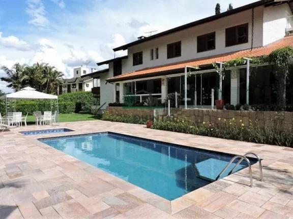 Casa com 5 Quartos à Venda, 2 m² em Granja Vianna - Cotia