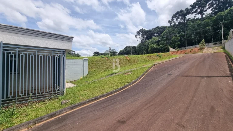 Imagem Terreno em Condomínio fechado em Campo Largo no bairro Ferraria