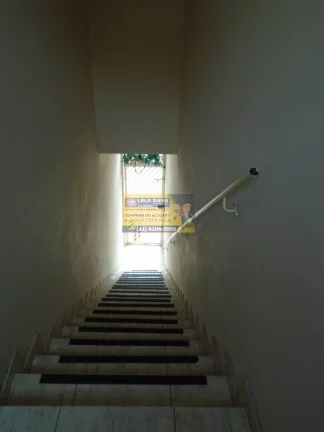 Sala Comercial para Alugar, 28 m² em Centro - Carapicuíba