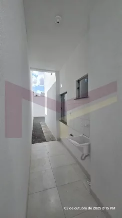 Imagem Casa 2/4 na Conceicao