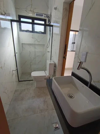 Imagem Casa De 3 Suites Sozinha No Lote No Bairro Cardoso