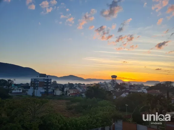 Apto para alugar em Camobi 01 dormitório Sacada Churrasqueira elevador ed Tempus