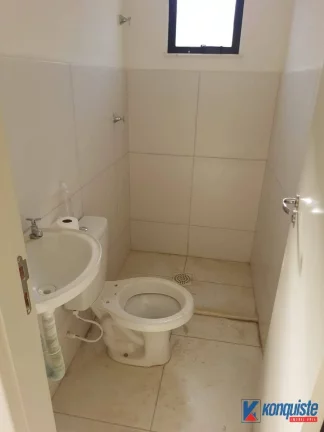 Imagem VENDO CASA 2/4 REFORMADA CONDOMÍNIO JARDIM EUROPA