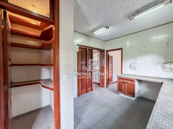 Imagem Casa à venda, 387 m² por R$ 1.350.000,00 - Albuquerque - Teresópolis/RJ