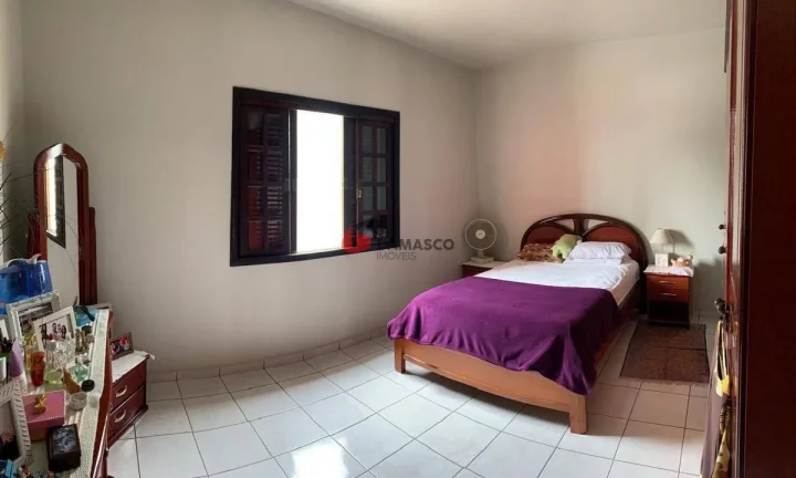 Imagem Sobrado à venda 3 Quartos, 2 Vagas, 217M², Santa Maria, São Caetano do Sul - SP
