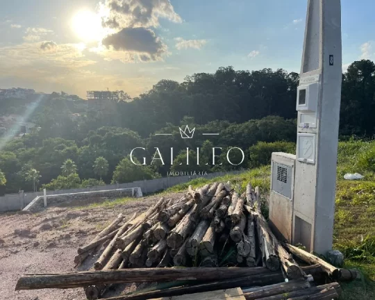 Imagem Vende Lote em Construção com 656 m² Horto Florestal - Jundiaí- SP - Área construída construída 358 m² - projetos, fundação, piscina e muro de arrimo.