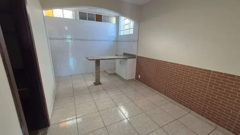 Imagem Ampla Casa no Grogoto – 4 Quartos, Suíte e Garagem