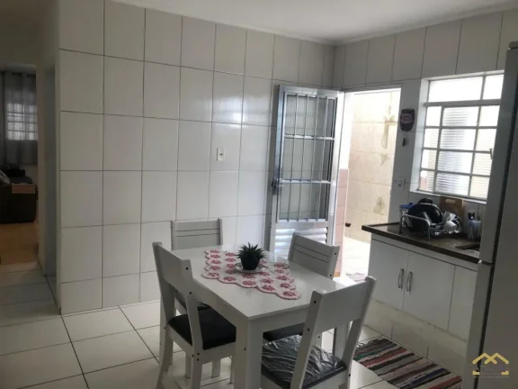 Imagem Casa térrea com 2 dormitórios e 2 vagas de garagem - Jardim do Lago - Jundiaí/SP