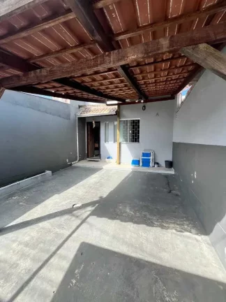 Imagem Casa geminada de 2 quartos no bairro Espinheiros, em Itajaí/SC