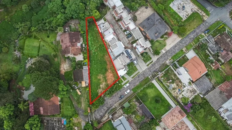 Imagem Terreno ZR3 no Campo Comprido.