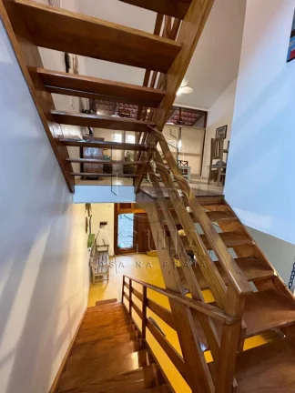 Imagem Apartamento triplex com 140m² no Saco da Ribeira em Ubatuba próximo às praias e marinas!