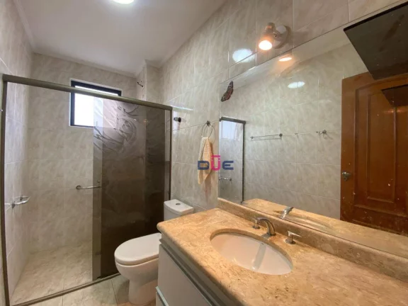 Imagem Apartamento com 3 dormitórios à venda, 134 m² por R$ 950.000,00 - Pompéia - Santos/SP