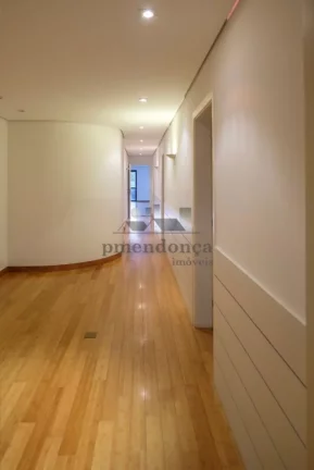 Imagem Incrível Apartamento com magnificos terraços!!! Apartamento de 390m² generosamente distribuídos,...
