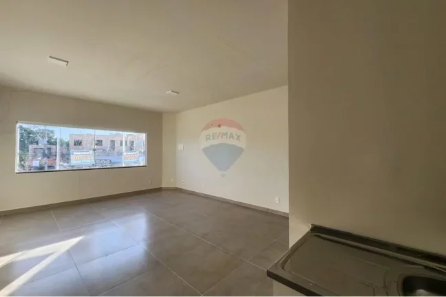 Imagem Prédio Comercial à Venda em Maricá/RJ | 2 Pavimentos| 2 lojas e 4 salas | 324m² Construídos