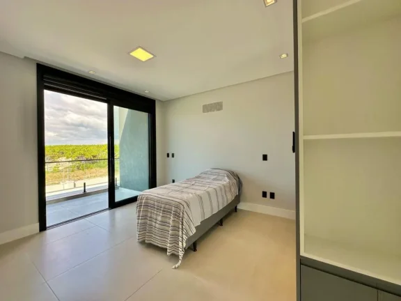 Imagem Casa em Condominio 5 Dormitórios - Bairro --