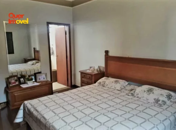 Imagem Espetacular Casa à Venda em Ribeirão Preto-SP, Ribeirânia: 3 Quartos, 1 Suíte, 2 Salas, 3 Banheiros, 4 Vagas, 240m²