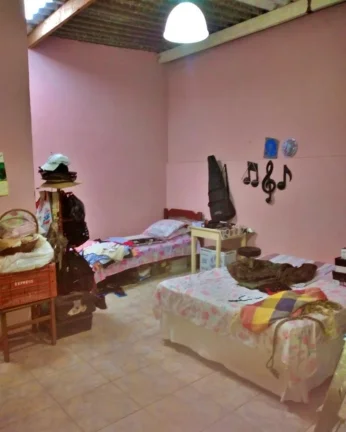 Imagem Casa para Venda em Praia Grande, Caiçara, 2 dormitórios, 1 banheiro, 2 vagas