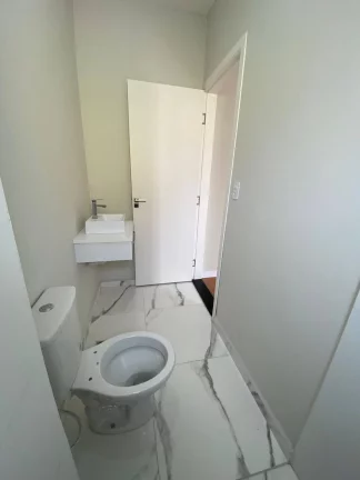 Imagem Sobrado à Venda no Bela Vista sendo 3 Dormitórios, 2 Vagas.