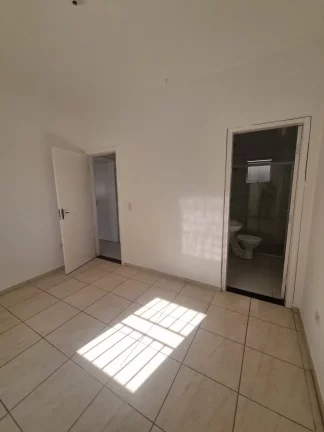 Imagem Casa a venda c/ 03 dormitórios, sendo 01 suíte - Bairro Água Branca