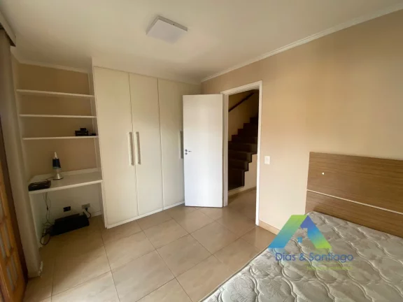 Imagem Sobrado em Condomínio fechado com 4 dormitórios e 4 vagas em Vila das Mercês/SP