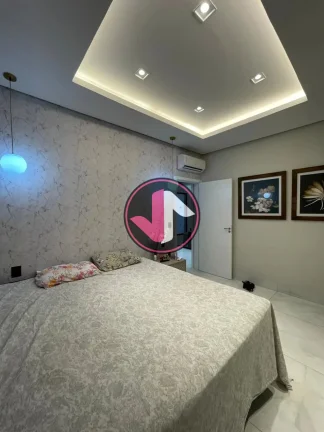 Imagem ???? Esta encantadora casa térrea oferece o equilíbrio perfeito entre elegância e conforto, local...