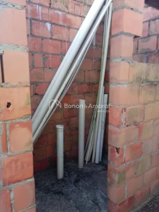 Imagem Descubra o conforto e a elegância de uma casa térrea de alto padrão, projetada para oferecer uma ...