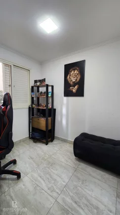 Imagem Apartamento com 3 dormitorios, uma vaga e sacada.