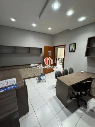 Imagem Prédio 113M², estacionamento, ideal para clinicas e escritórios em geral!