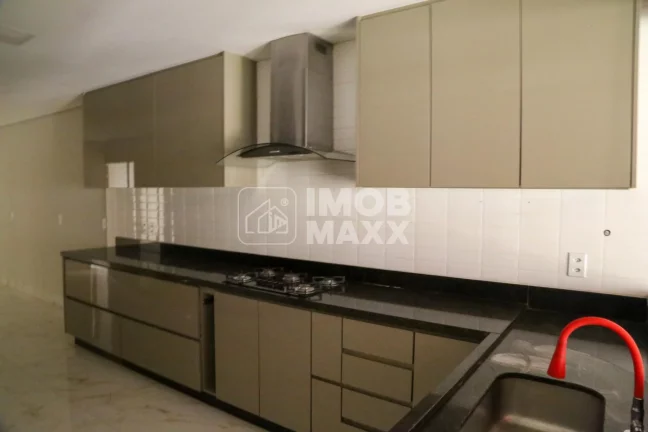 Imagem Espetacular Casa em Condominio Fechado por R$ 990.000