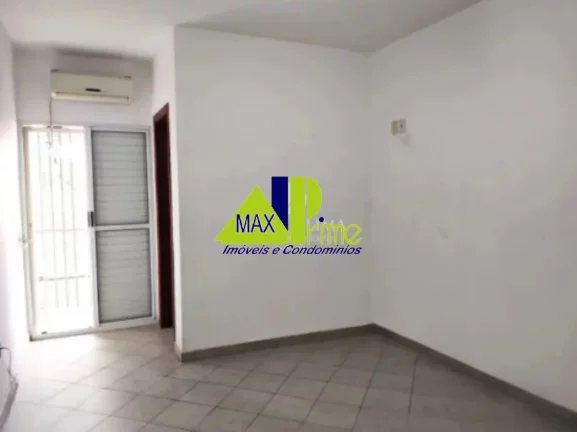 Imagem Casa para locação na Vila Marieta, São Paulo-SP: 3 quartos, 1 suíte, 2 salas, 3 banheiros, 4 vagas de garagem, 135m².