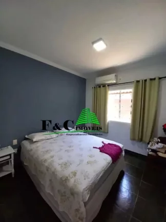 Imagem Casa para Venda em Limeira, Vila Rocha, 3 dormitórios, 1 suíte, 3 banheiros, 2 vagas