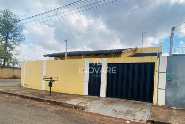 Imagem Casa com 3 dormitórios à venda, 130 m² por R$ 370.000,00 - Jardim Leonora Ll - Itumbiara/GO