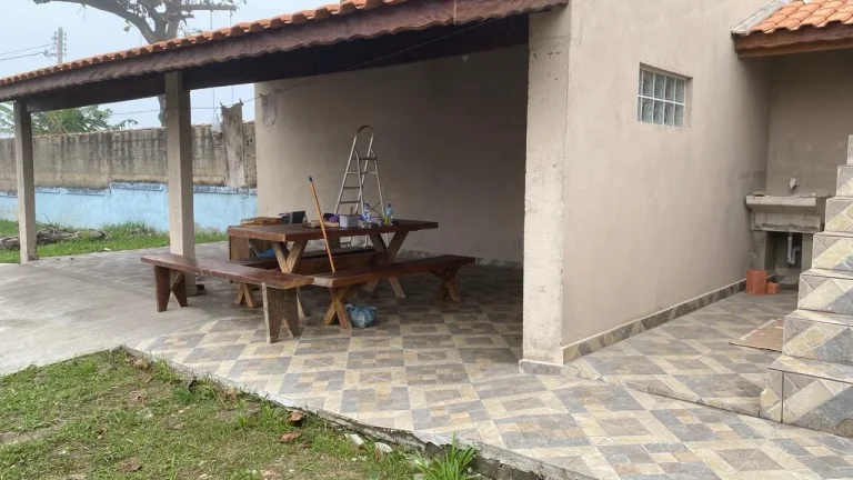 Imagem Casa para Venda em Itanhaém, Jardim Regina, 2 dormitórios, 1 suíte, 2 banheiros, 2 vagas