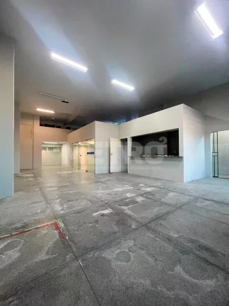 Imagem Prédio comercial com 3 andares para locação na Av. Monsenhor Ângelo Sampaio