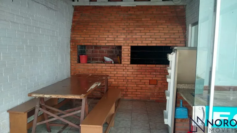Imagem Apartamento Térreo Amplo com 3 Dormitórios e Garagem no Bairro Nossa Senhora de