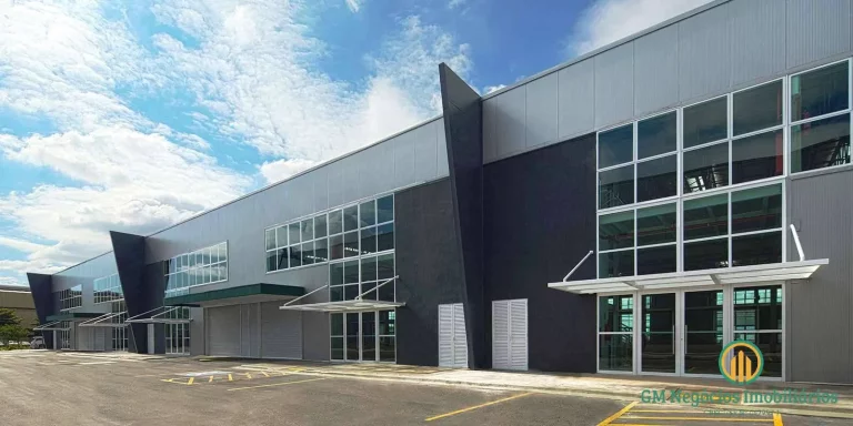 Imagem Galpão com 1525m² em condomínio de uso misto