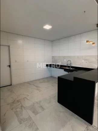 Imagem Casa à venda no Condomínio Villa Premium com suíte Master com Closet, piscina