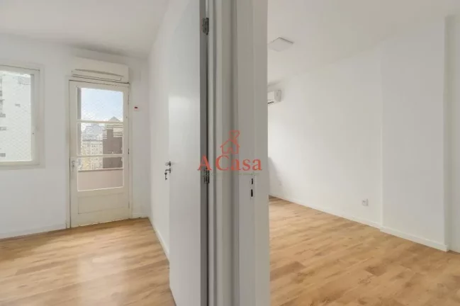 Imagem Apartamento com 2 Dormitorio(s) localizado(a) no bairro Centro Histórico em Porto Alegre / Rio Grande do Sul Ref.:251