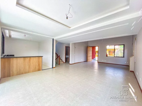Imagem Casa à venda, 300 m² por R$ 1.350.000,00 - Vargem Grande - Teresópolis/RJ