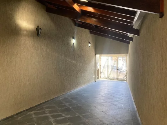 Imagem Sobrado com 3 dormitórios à venda, 350 m² por R$ 750.000,00 - Centro - Poá/SP