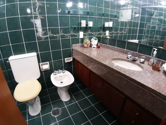 Imagem APARTAMENTO AMPLO, 1 QUADRA DA PRAIA DE PITANGUEIRAS, SÃO 3 SUÍTE DORMTÓRIOS, COM LAZER E DUAS VAGAS