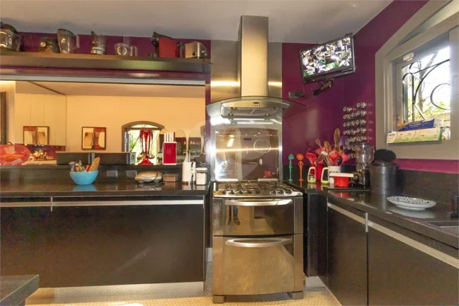 Imagem Casa à venda ou para alugar com 3 quartos, sendo 1 suíte, em Jardim Guedala, São Paulo - SP